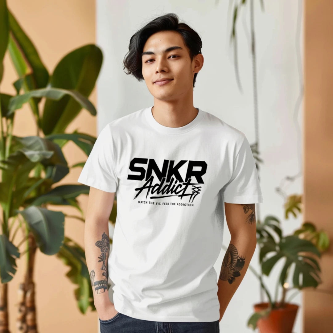 Signature SNKR Addict Blackout Tee
